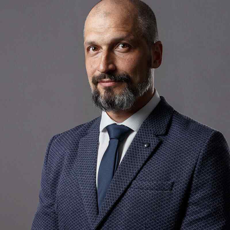 https://cabinet-tchamo.com/wp-content/uploads/2019/10/inner_team_01-1.jpg