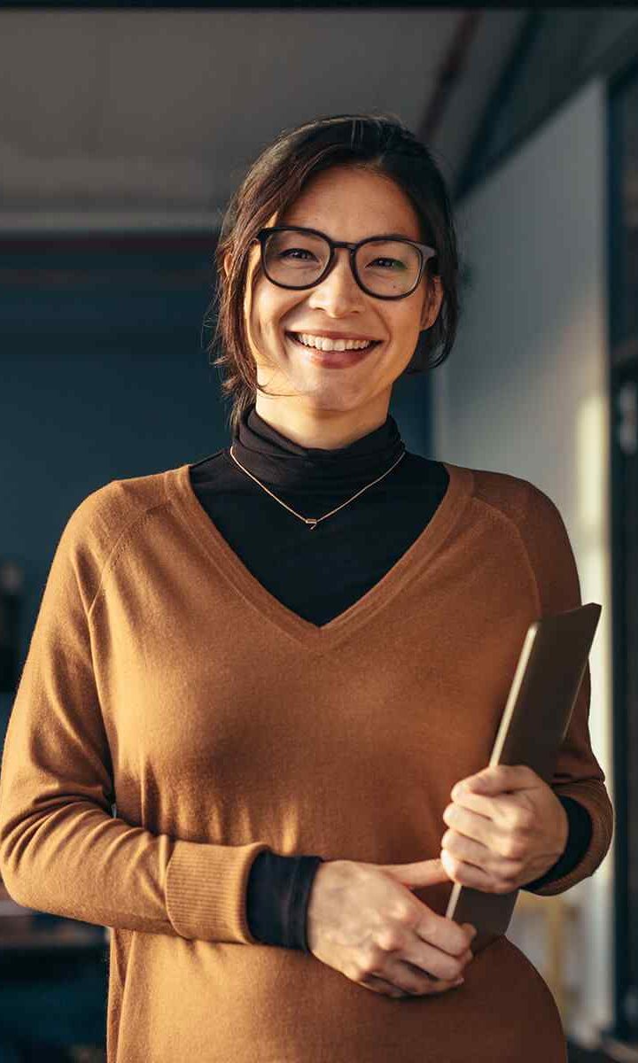 https://cabinet-tchamo.com/wp-content/uploads/2019/10/inner_team_01-720x1200.jpg